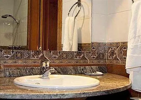Beret Hotell Betrén