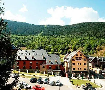 Beret Hotel Betrén