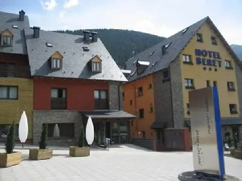 Beret Hotel Betrén
